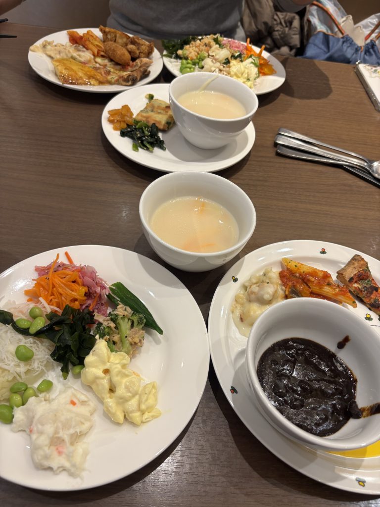 妊娠後期に行ったビュフェの食事写真