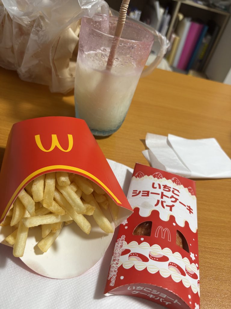 間食で食べたマック