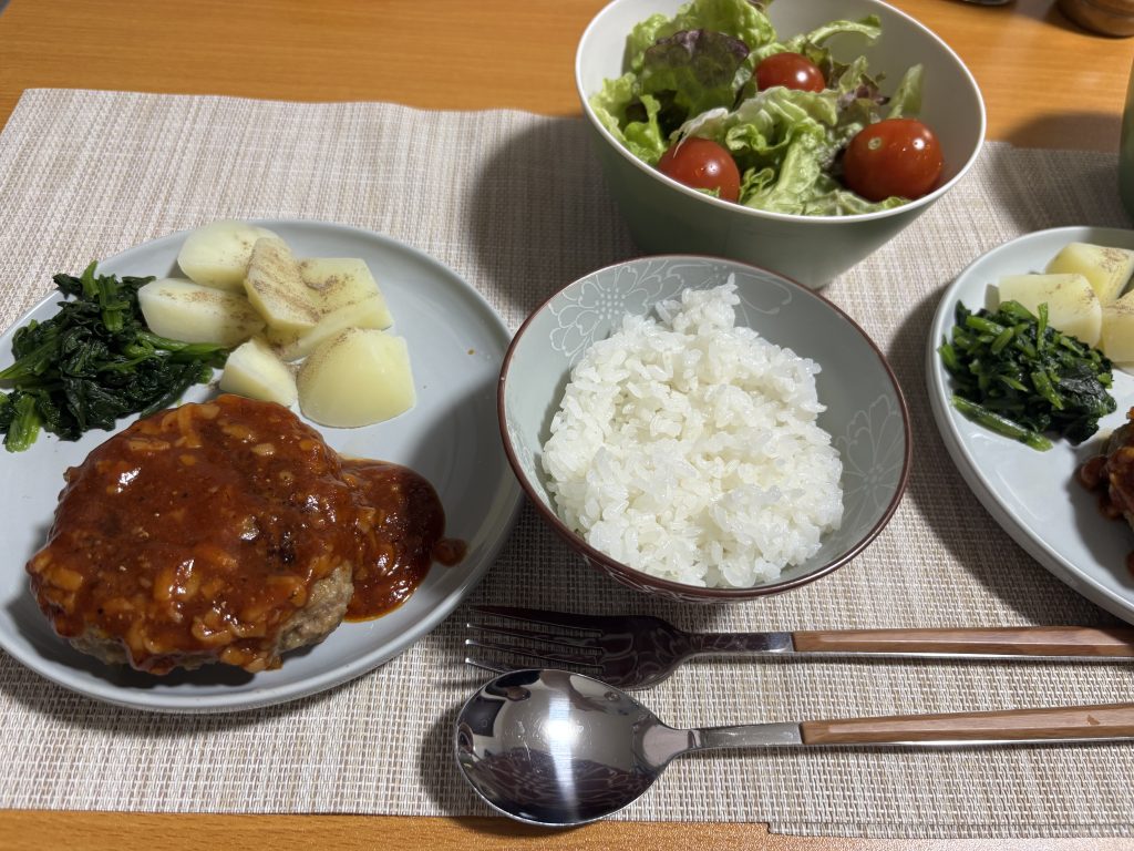 デミグラスハンバーグ定食