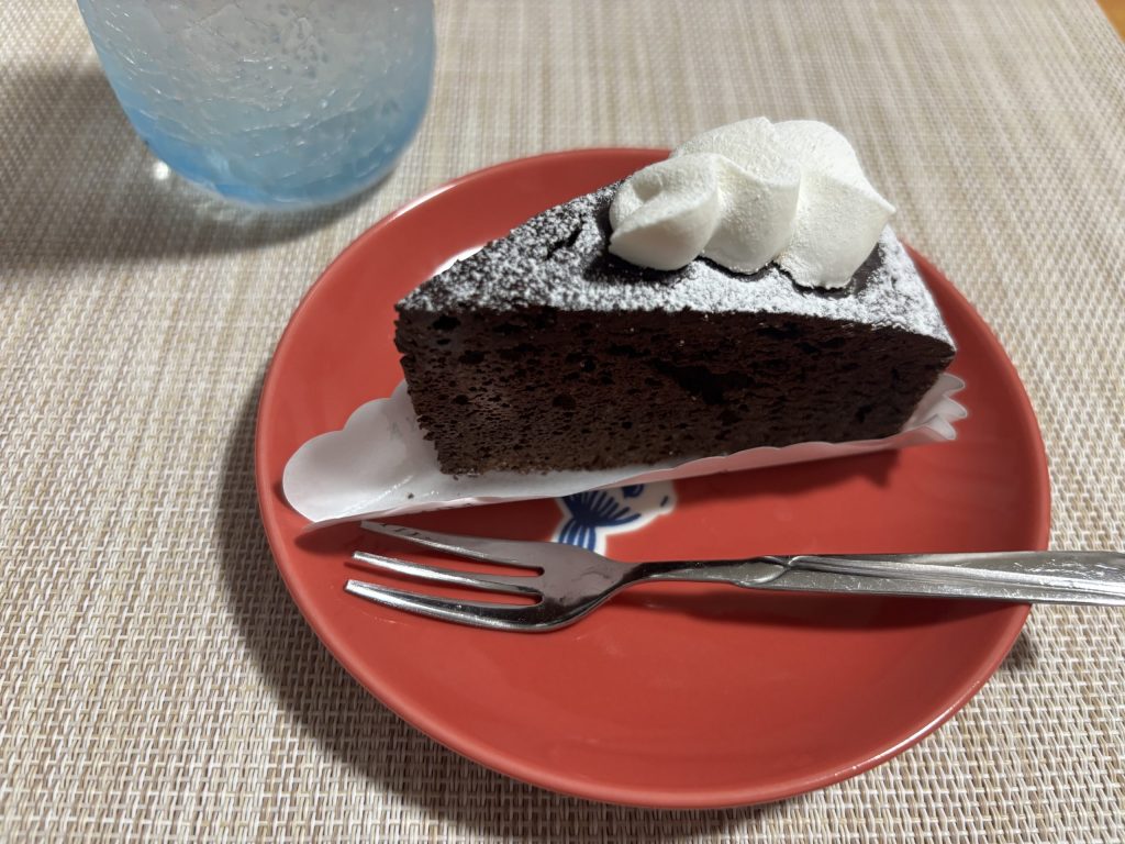 不二家のチョコレートケーキ