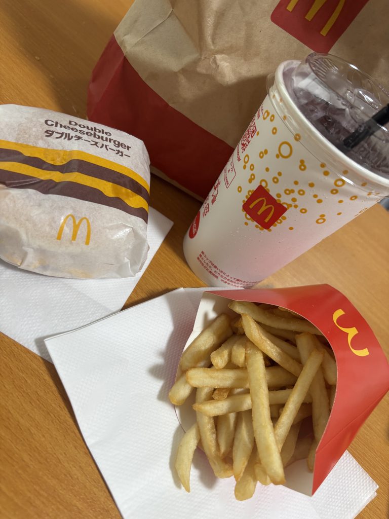 マクドナルドのダブルチーズバーガーセット