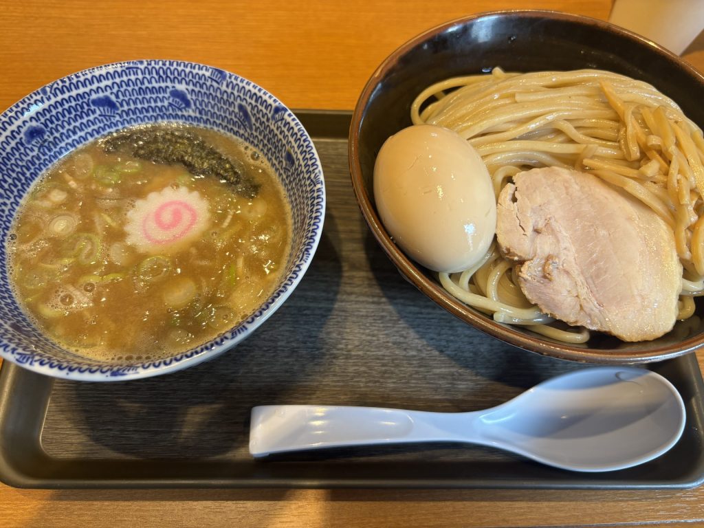 舎鈴の味玉つけ麺