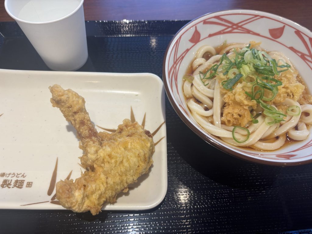丸亀製麺のぶっかけうどんとかしわ天